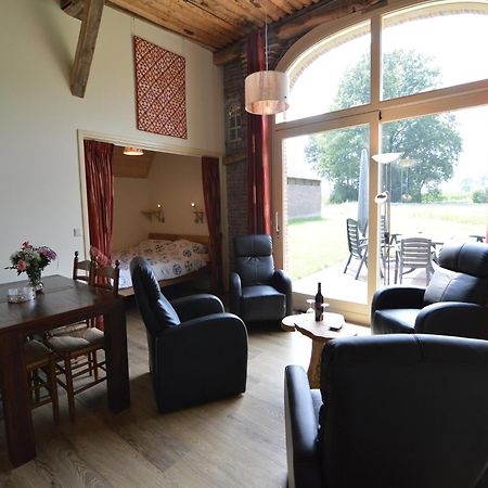 Quaint Farmhouse In Geesteren With Meadow View Extérieur photo